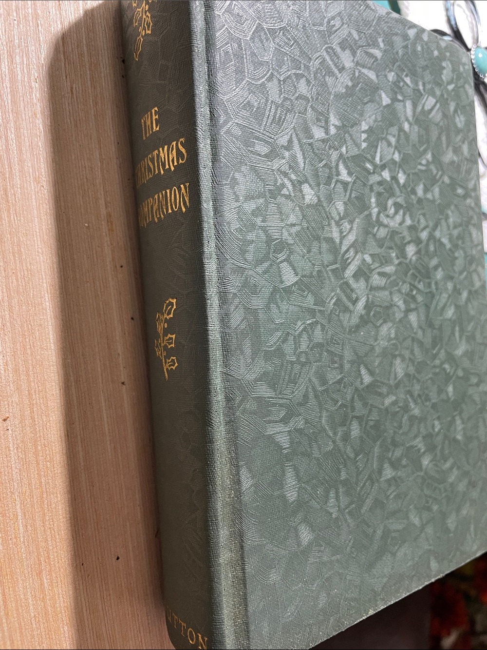 Vintage 1940 1st Edition of The Christmas Companion.  Stories, Poems, Carols - Picture 12 of 15